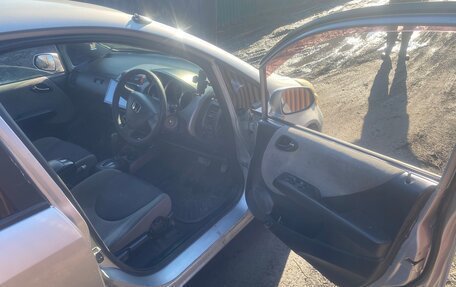 Honda Fit III, 2003 год, 400 000 рублей, 8 фотография