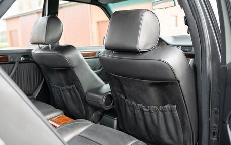 Mercedes-Benz W124, 1992 год, 11 000 000 рублей, 12 фотография