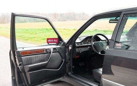 Mercedes-Benz W124, 1992 год, 11 000 000 рублей, 7 фотография