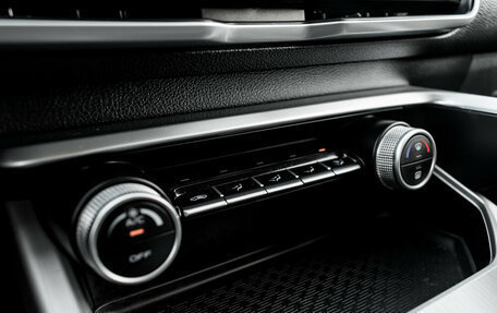 Geely Coolray I, 2021 год, 1 790 000 рублей, 21 фотография