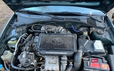 Toyota Avensis III рестайлинг, 2001 год, 545 000 рублей, 1 фотография