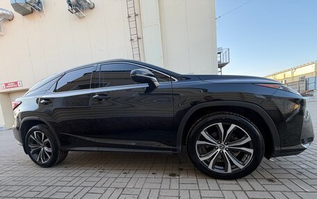 Lexus RX IV рестайлинг, 2019 год, 5 650 000 рублей, 7 фотография