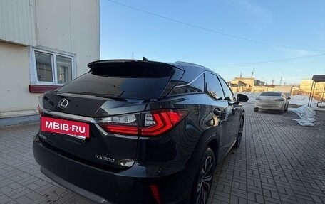 Lexus RX IV рестайлинг, 2019 год, 5 650 000 рублей, 9 фотография