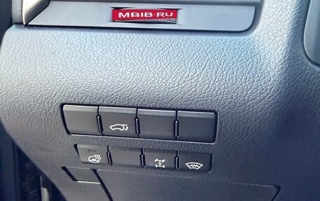 Lexus RX IV рестайлинг, 2019 год, 5 650 000 рублей, 19 фотография