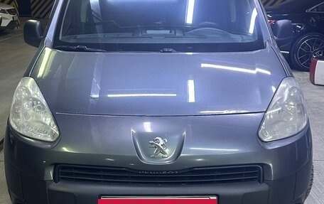 Peugeot Partner II рестайлинг 2, 2014 год, 770 000 рублей, 2 фотография