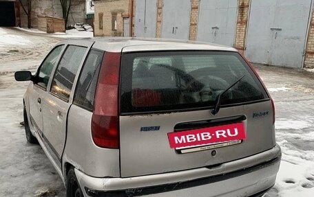 Fiat Punto III Punto Evo рестайлинг, 1998 год, 125 000 рублей, 7 фотография