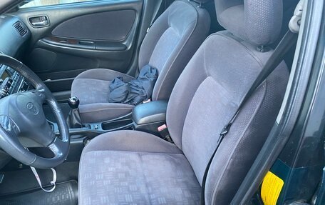 Toyota Avensis III рестайлинг, 2001 год, 545 000 рублей, 9 фотография