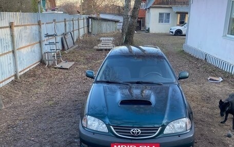 Toyota Avensis III рестайлинг, 2001 год, 545 000 рублей, 8 фотография