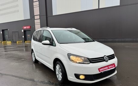 Volkswagen Touran III, 2012 год, 970 000 рублей, 4 фотография
