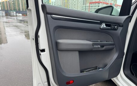 Volkswagen Touran III, 2012 год, 970 000 рублей, 24 фотография