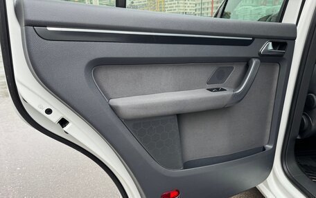 Volkswagen Touran III, 2012 год, 970 000 рублей, 28 фотография