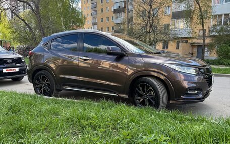 Honda Vezel, 2018 год, 2 200 000 рублей, 2 фотография