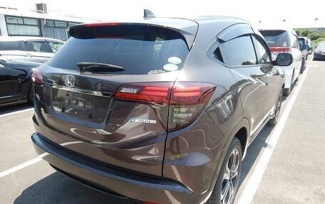 Honda Vezel, 2018 год, 2 200 000 рублей, 11 фотография