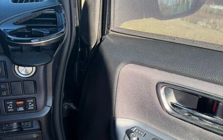 Toyota Voxy III, 2016 год, 1 800 000 рублей, 13 фотография