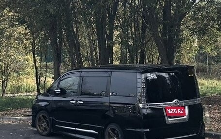 Toyota Voxy III, 2016 год, 1 800 000 рублей, 37 фотография