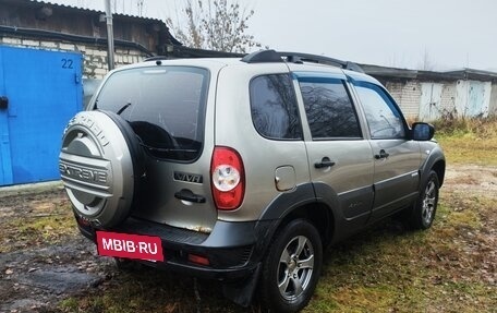Chevrolet Niva I рестайлинг, 2011 год, 320 000 рублей, 3 фотография