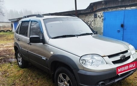 Chevrolet Niva I рестайлинг, 2011 год, 320 000 рублей, 9 фотография