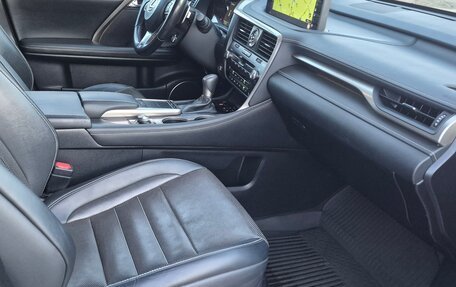 Lexus RX IV рестайлинг, 2020 год, 5 199 000 рублей, 9 фотография