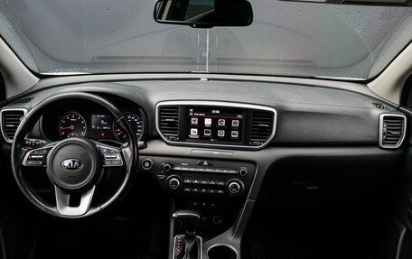 KIA Sportage IV рестайлинг, 2020 год, 1 900 000 рублей, 9 фотография