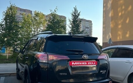 Toyota RAV4, 2017 год, 2 450 000 рублей, 4 фотография