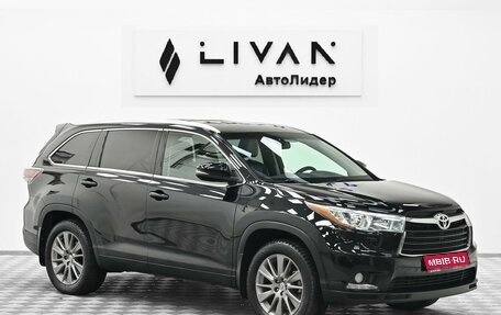 Toyota Highlander III, 2015 год, 2 895 000 рублей, 1 фотография