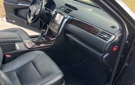 Toyota Camry, 2016 год, 2 150 000 рублей, 14 фотография