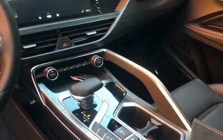 Geely Tugella FY11, 2022 год, 2 560 000 рублей, 2 фотография