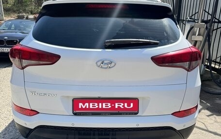 Hyundai Tucson III, 2017 год, 1 999 999 рублей, 2 фотография