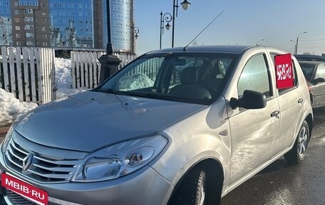 Renault Sandero I, 2013 год, 400 000 рублей, 9 фотография
