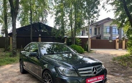 Mercedes-Benz C-Класс, 2013 год, 1 250 000 рублей, 2 фотография