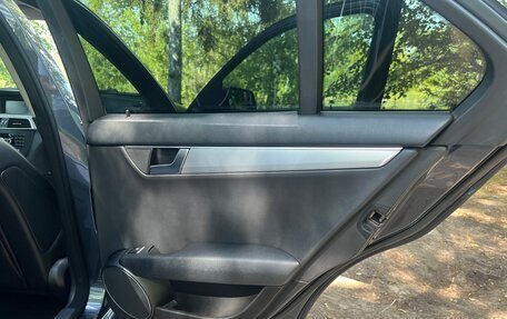 Mercedes-Benz C-Класс, 2013 год, 1 250 000 рублей, 31 фотография