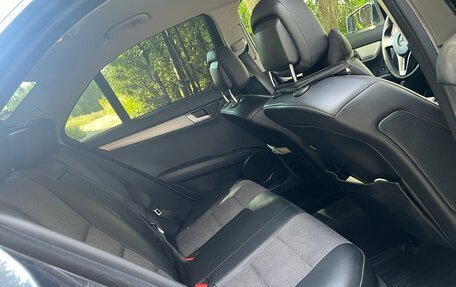 Mercedes-Benz C-Класс, 2013 год, 1 250 000 рублей, 32 фотография