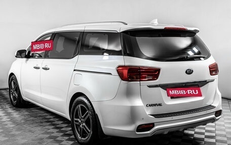 KIA Carnival III, 2019 год, 2 895 000 рублей, 7 фотография