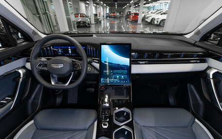 Geely Atlas, 2024 год, 3 500 000 рублей, 8 фотография