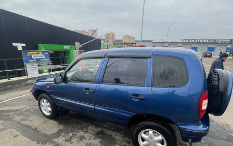 Chevrolet Niva I рестайлинг, 2006 год, 600 000 рублей, 2 фотография