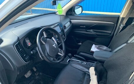 Mitsubishi Outlander III рестайлинг 3, 2012 год, 1 270 000 рублей, 12 фотография