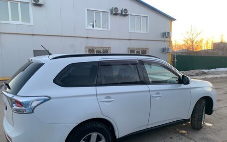 Mitsubishi Outlander III рестайлинг 3, 2012 год, 1 270 000 рублей, 5 фотография