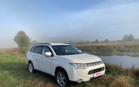 Mitsubishi Outlander III рестайлинг 3, 2012 год, 1 270 000 рублей, 8 фотография