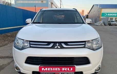Mitsubishi Outlander III рестайлинг 3, 2012 год, 1 270 000 рублей, 6 фотография