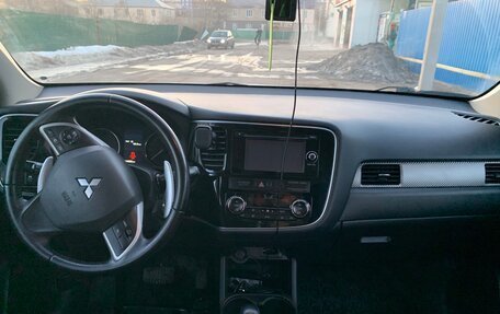 Mitsubishi Outlander III рестайлинг 3, 2012 год, 1 270 000 рублей, 14 фотография