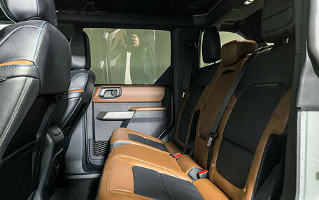 Ford Bronco, 2022 год, 8 400 000 рублей, 10 фотография