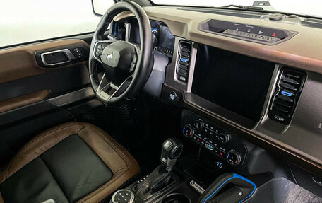 Ford Bronco, 2022 год, 8 400 000 рублей, 9 фотография