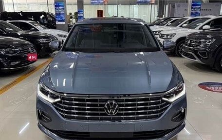 Volkswagen Lavida, 2022 год, 1 900 000 рублей, 1 фотография