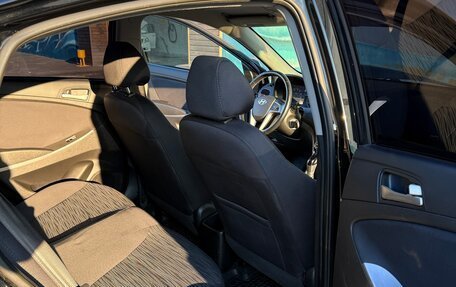 Hyundai Solaris II рестайлинг, 2016 год, 1 075 000 рублей, 10 фотография