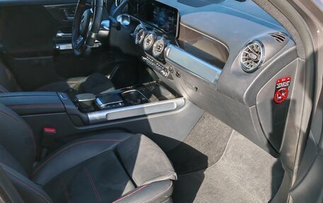 Mercedes-Benz GLB AMG, 2022 год, 5 000 000 рублей, 7 фотография