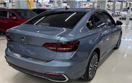 Volkswagen Lavida, 2022 год, 1 900 000 рублей, 4 фотография