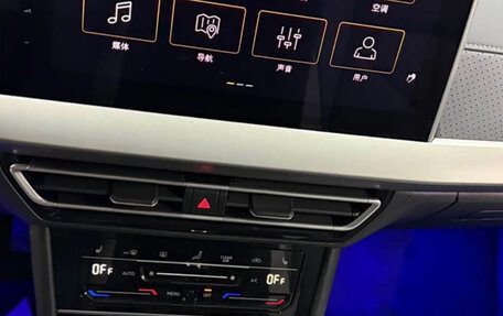 Volkswagen Lavida, 2022 год, 1 900 000 рублей, 8 фотография