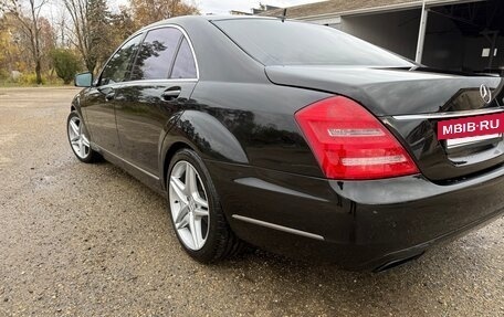 Mercedes-Benz S-Класс, 2010 год, 2 000 000 рублей, 22 фотография