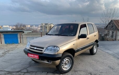 Chevrolet Niva I рестайлинг, 2005 год, 300 000 рублей, 1 фотография