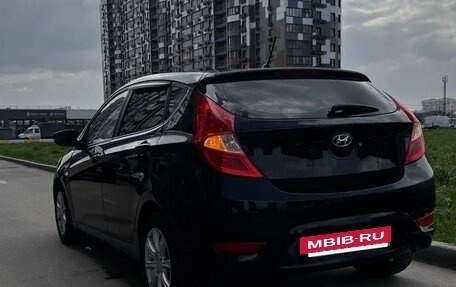 Hyundai Solaris II рестайлинг, 2011 год, 710 000 рублей, 8 фотография